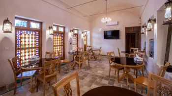 اقامتگاه سنتی یاسمین راهب کاشان - رستوران