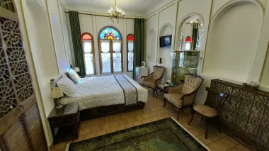 هتل بوتیک عمارت میرزا مهدی فراش باشی تبریز - اتاق 2 تخته (1 تخت 2 نفره)