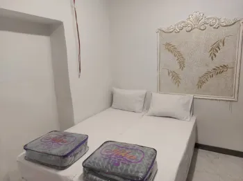 مسافرخانه یارزمان مشهد - اتاق 2 تخته