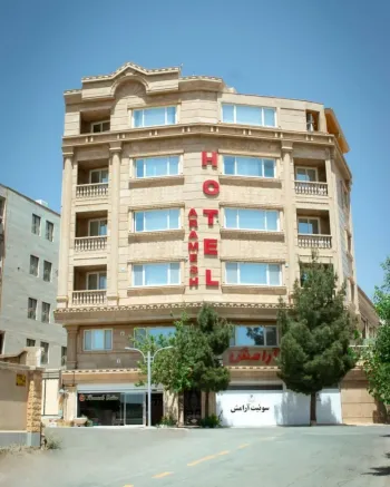 هتل آپارتمان آرامش ملایر - نمای بیرونی 