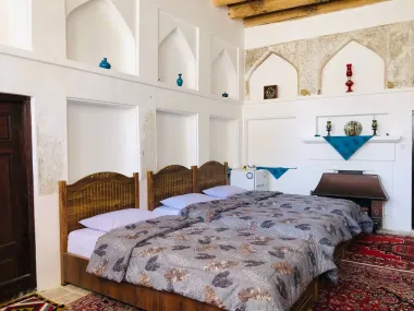 اقامتگاه سنتی عمارت اجلال تفرش - اتاق 3 تخته 
