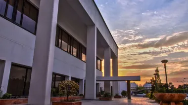 هتل المپیک تهران - نمای بیرونی 