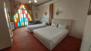 هتل شهر تهران - اتاق 3 تخته (1 تخت 2 نفره 1 تخت 1 نفره)