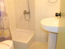 هتل آپارتمان پردیس تهران - سرویس بهداشتی و حمام