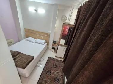 هتل اخوت تهران - اتاق 2 تخته (1 تخت 2 نفره)