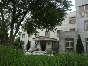 هتل پردیس کرج - نمای بیرونی