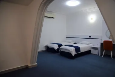 هتل آریان کیش - اتاق 2 تخته (2 تخت 1 نفره)