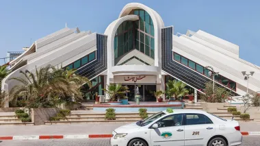 هتل تماشا کیش - نمای بیرونی