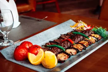 هتل کوروش کیش - منو غذایی