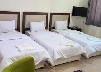 هتل آدینه قشم - اتاق 3 تخته (3 تخت 1 نفره)