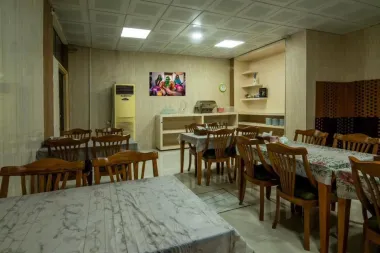 هتل توس قشم - رستوران