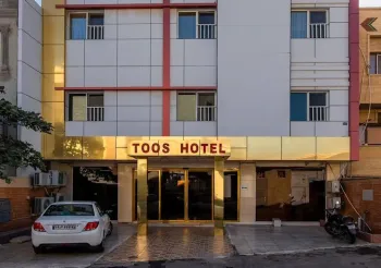 هتل توس قشم - نمای بیرونی 