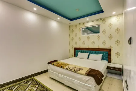 هتل رخسار قشم - اتاق 2 تخته (1 تخت 2 نفره)