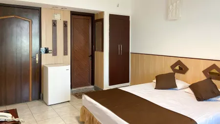 هتل طوطیا اصفهان - اتاق 2 تخته (1 تخت 2 نفره)