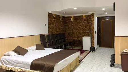 هتل طوطیا اصفهان - اتاق 2 تخته (1 تخت 2 نفره)