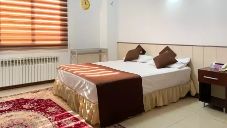 هتل طوطیا اصفهان - اتاق 2 تخته (1 تخت 2 نفره)