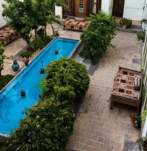 هتل عتیق اصفهان - نمای محوطه