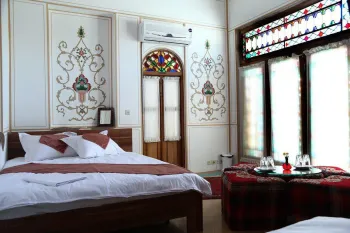 اقامتگاه سنتی ایروانی اصفهان - اتاق 2 تخته (1 تخت 2 نفره)