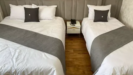 هتل پارسی اصفهان - اتاق 3 تخته (1 تخت 2 نفره 1 تخت 1 نفره)