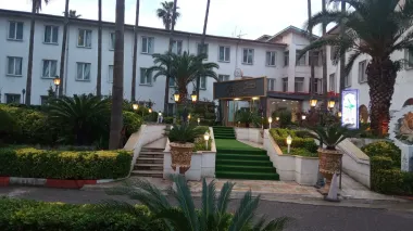 هتل کوثر رامسر - نمای بیرونی 