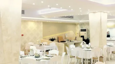 هتل المپیک قم - رستوران