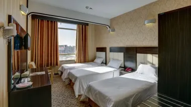 هتل کریمه قم - اتاق 3 تخته (3 تخت 1 نفره)