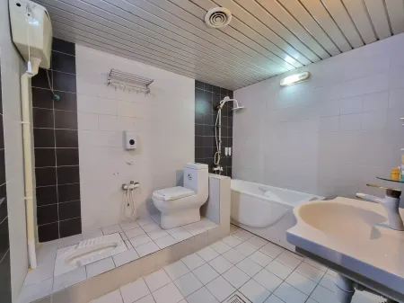 هتل کریمه قم - سرویس بهداشتی و حمام