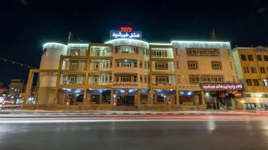 هتل خورشید قم - نمای بیرونی 