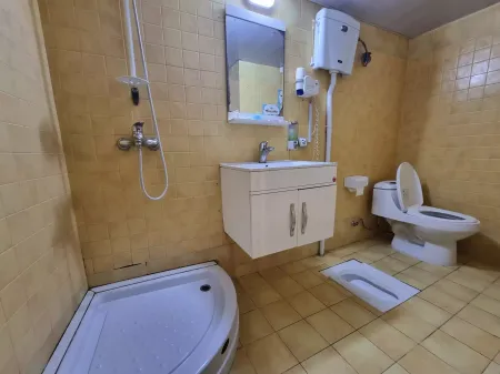 هتل استقلال قم - سرویس بهداشتی و حمام