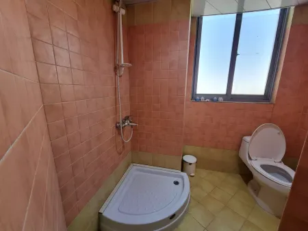 هتل استقلال قم - سرویس بهداشتی و حمام