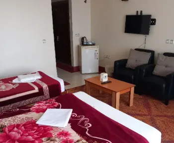 هتل نوید ساری - اتاق 3 تخته (1 تخت 2 نفره 1 تخت 1 نفره)