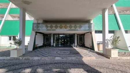 هتل لاله سرعین - نمای بیرونی 