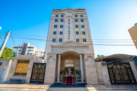 هتل استاتیس بندر عباس - نمای بیرونی 