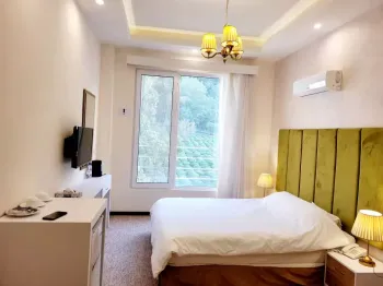 هتل بزرگ ملک ناسیونال لاهیجان - اتاق 2 تخته (1 تخت 2 نفره)