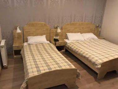 هتل سبلان اردبیل - اتاق 3 تخته (1 تخت 2 نفره 1 تخت 1 نفره)