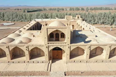 اقامتگاه سنتی مشجری انارک نائین - نمای بیرونی