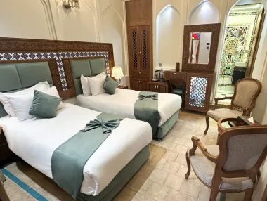 هتل بوتیک سنتی یوتاب شیراز - اتاق 2 تخته (2 تخت 1 نفره)