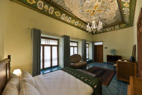 هتل بوتیک سنتی عمارت فرهادی شیراز - اتاق 2 تخته (1 تخت 2 نفره)