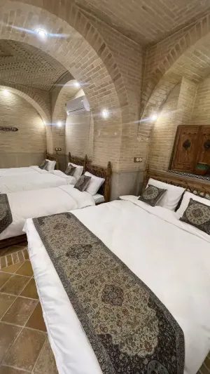 اقامتگاه سنتی عمارت جهانشاهی شیراز - نمای اتاق