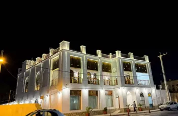اقامتگاه بومگردی عمارت بیلیارد بوشهر - نمای بیرونی