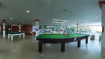 هتل سحاب مشهد - میز بیلیارد