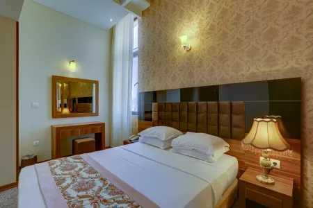 هتل سی نور مشهد - اتاق 2 تخته (1 تخت 2 نفره)