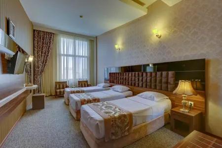 هتل سی نور مشهد - اتاق 3 تخته (3 تخت 1 نفره)