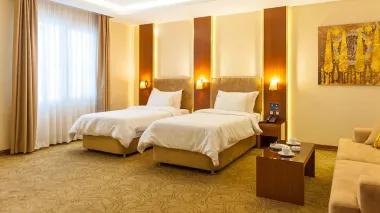 هتل رفاه مشهد - اتاق 2 تخته (2 تخت 1 نفره)