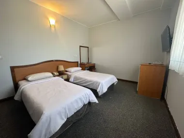 هتل ارس مشهد - اتاق 2 تخته (2 تخت 1 نفره)