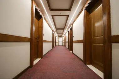 هتل فدک الزهرا مشهد - راهرو