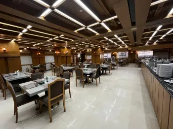 هتل فدک الزهرا مشهد - رستوران