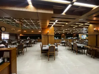 هتل فدک الزهرا مشهد - رستوران