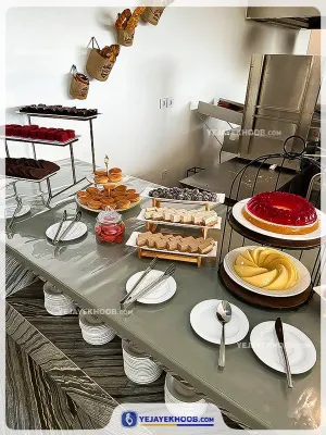 هتل اکسلسیور کیش - میز سلف