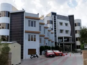 هتل آرامش کیش - نمای بیرونی 